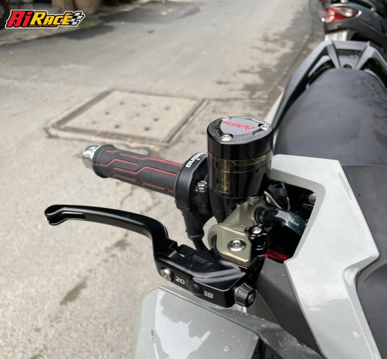 TAY DẦU ADELIN 17MM - PX27 - mẫu Corsa- Full đen, đen vàng