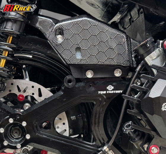 BỘ DÈ CHẮN BÙN SAU AB160 - ỐP CARBON FIBER