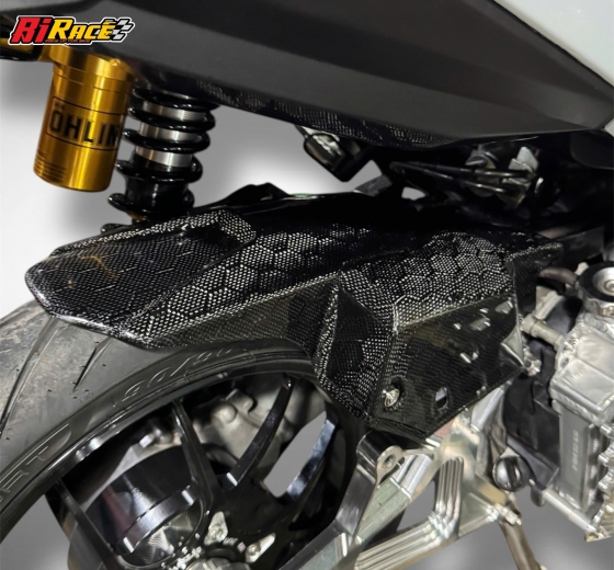 BỘ DÈ CHẮN BÙN SAU AB ,VARIO - XE 2VAL - ỐP CARBON FIBER